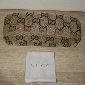Authentic Vintage Gucci Monogram Clamshell Sunglasses Case w/Cleaning Cloth